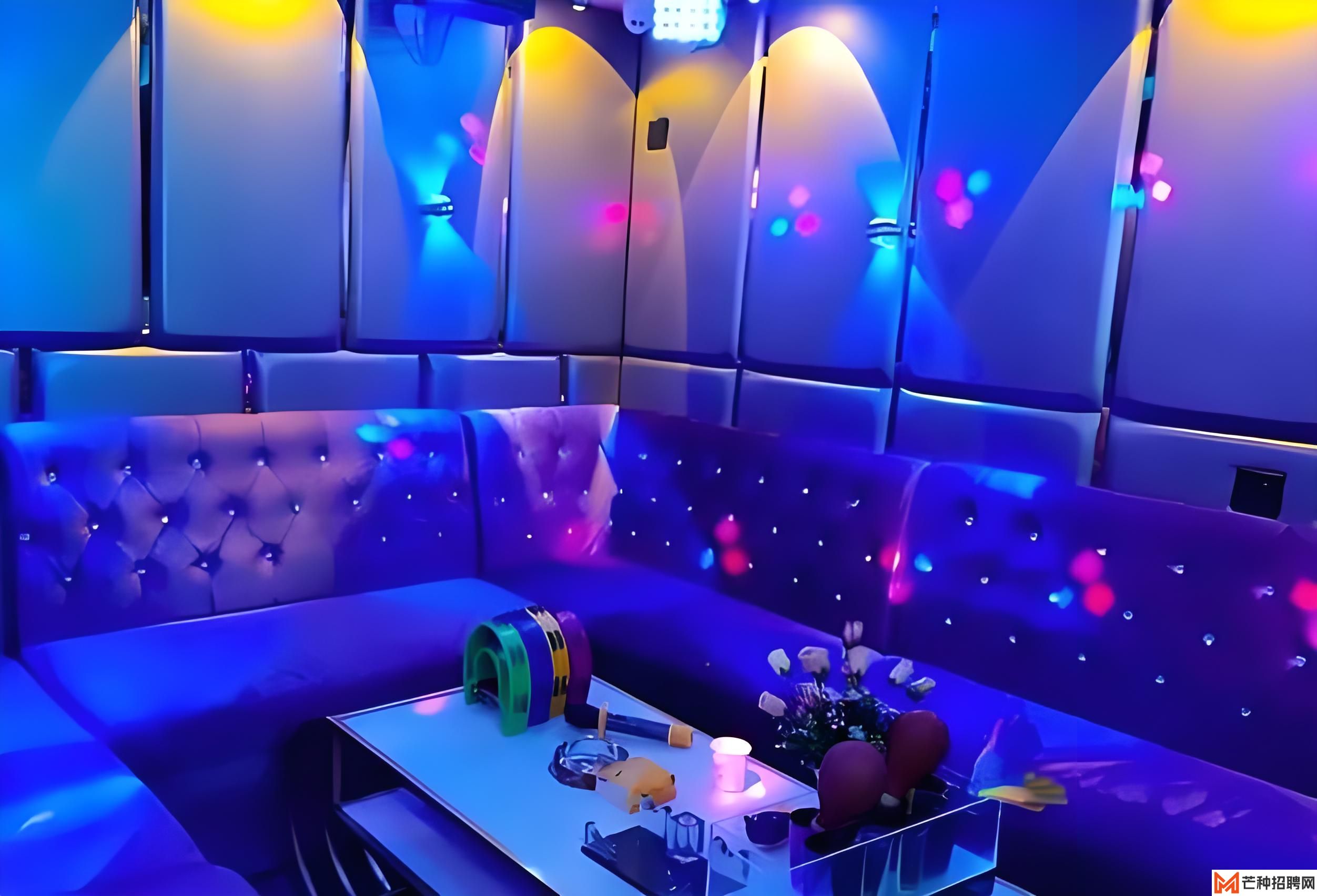 南京河西清吧招聘服务人员，底薪提成日结，轻松赚取高收入