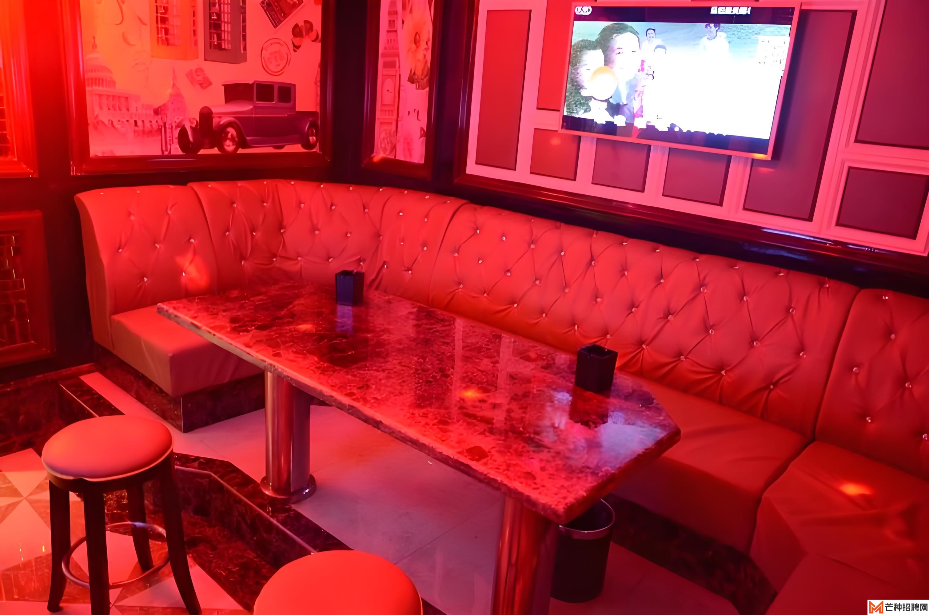 南京江北新区核心区夜场火热招聘女性店长储备干部