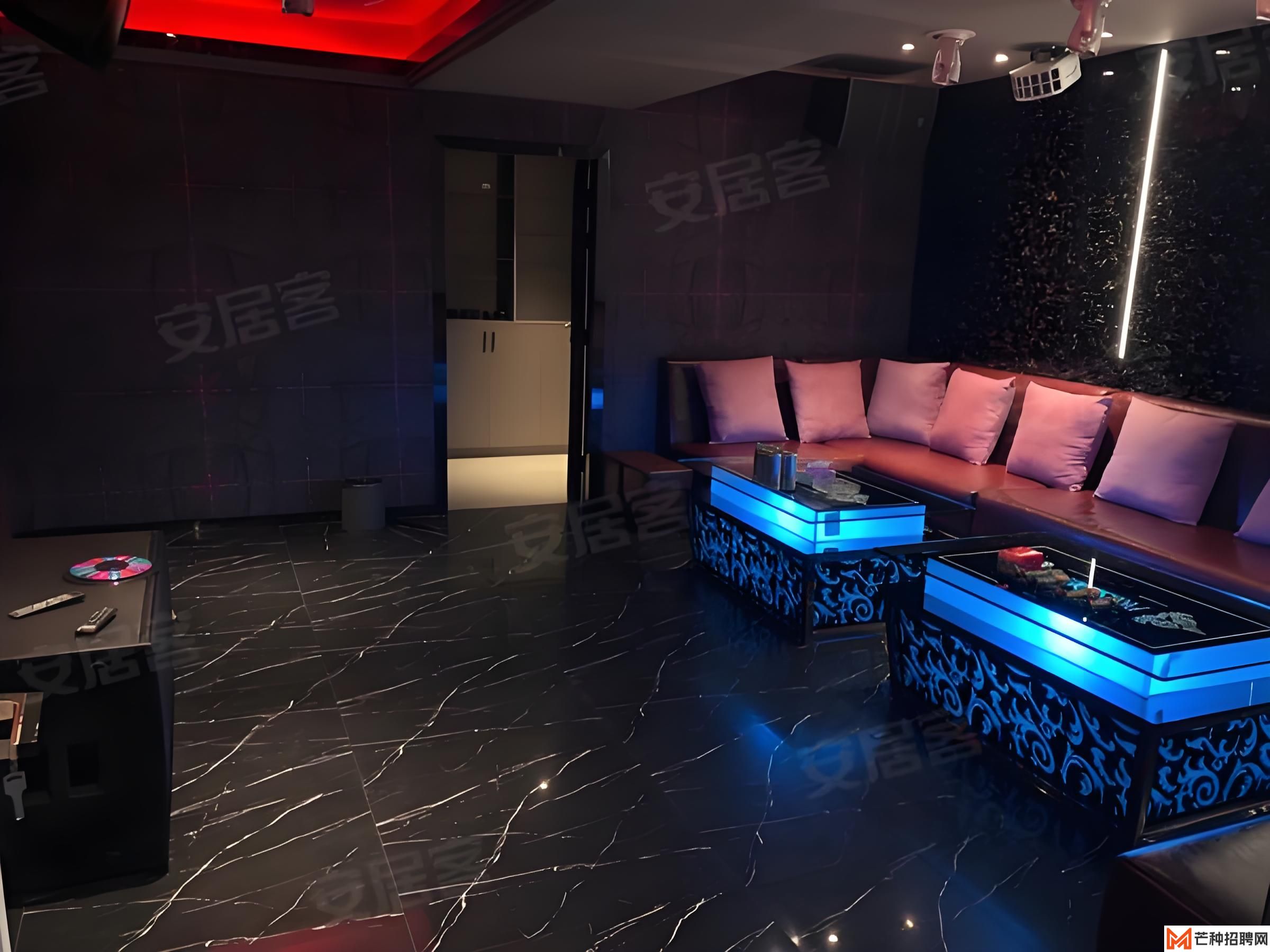 加入南京最闪亮的舞台：高端夜场诚招女性VIP服务顾问