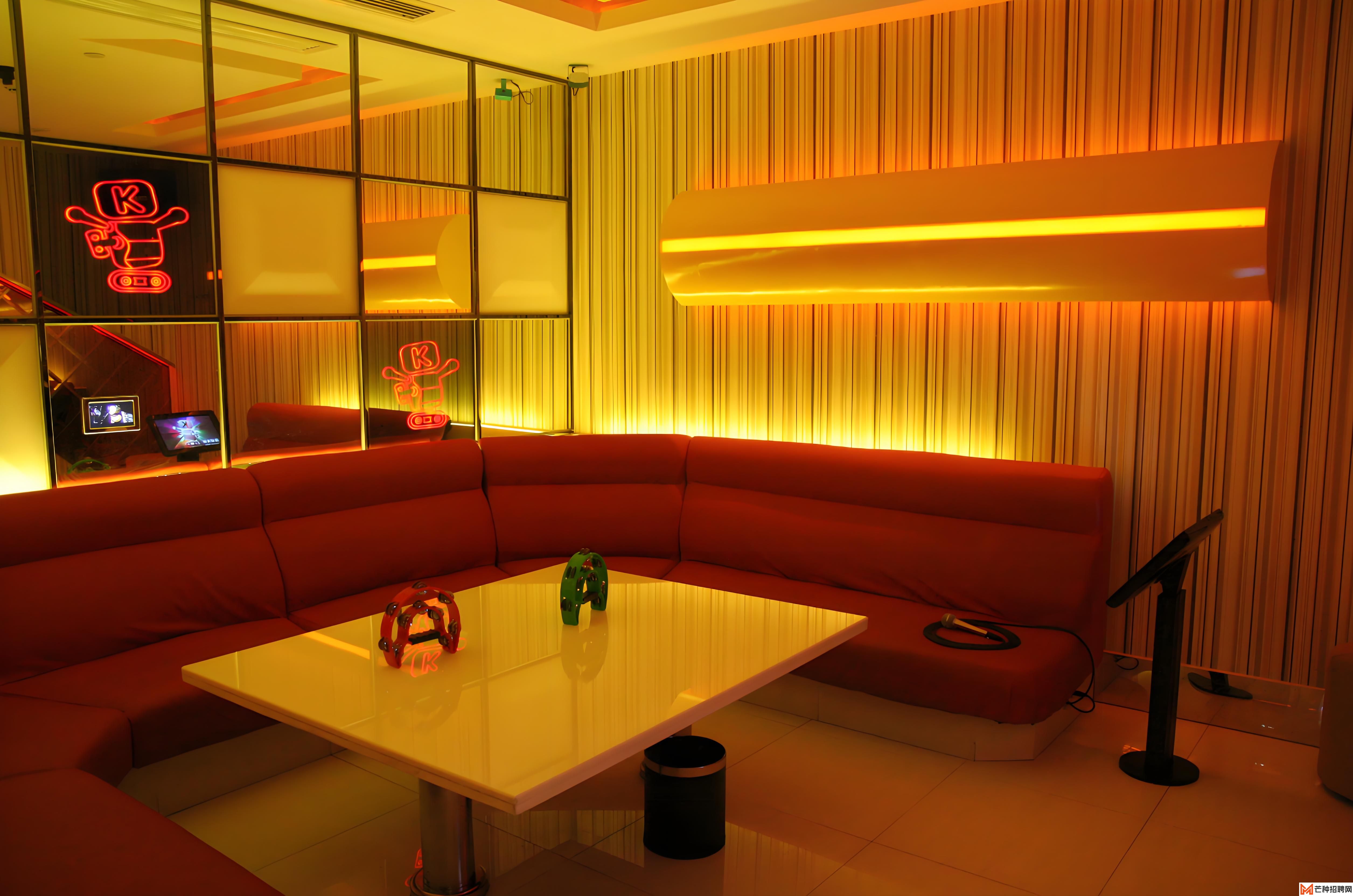 招募令：夜场王国店长助理等你来挑战！